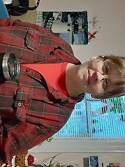 Blonde older lady is playing with her vagina