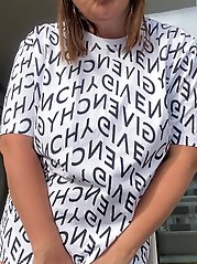 Hairy pussy in mirror