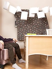 Older GF is having sex