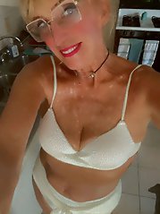 Awesome experienced mamas are masturbating themselves