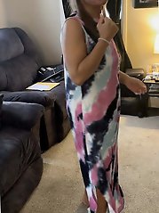 Experienced housewives are taking off their panties for money