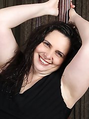 Chubby American housewife getting very naughty