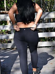 Ultra-sexy older chick is getting nude